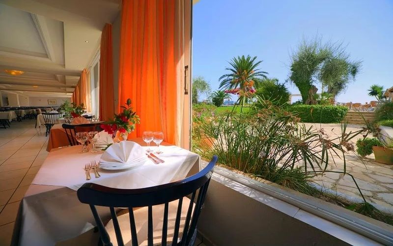 ELEA BEACH HOTEL